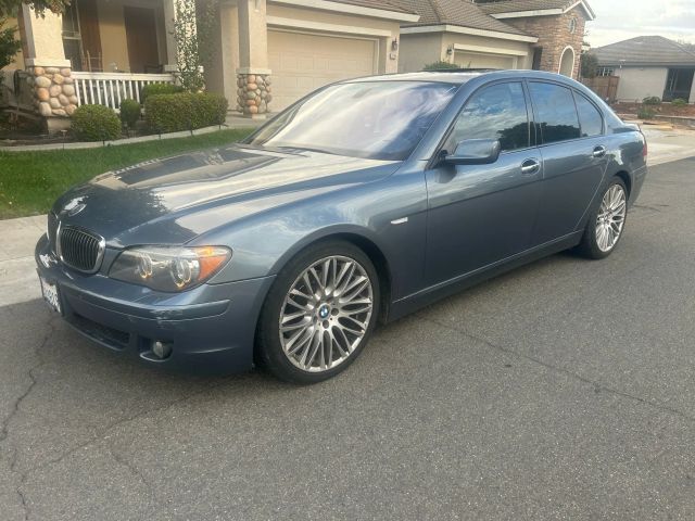 BMW 750i