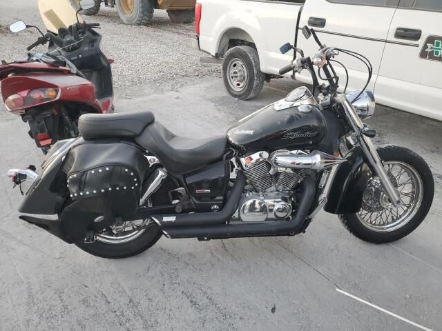 Honda VT750 (Shadow Aero)