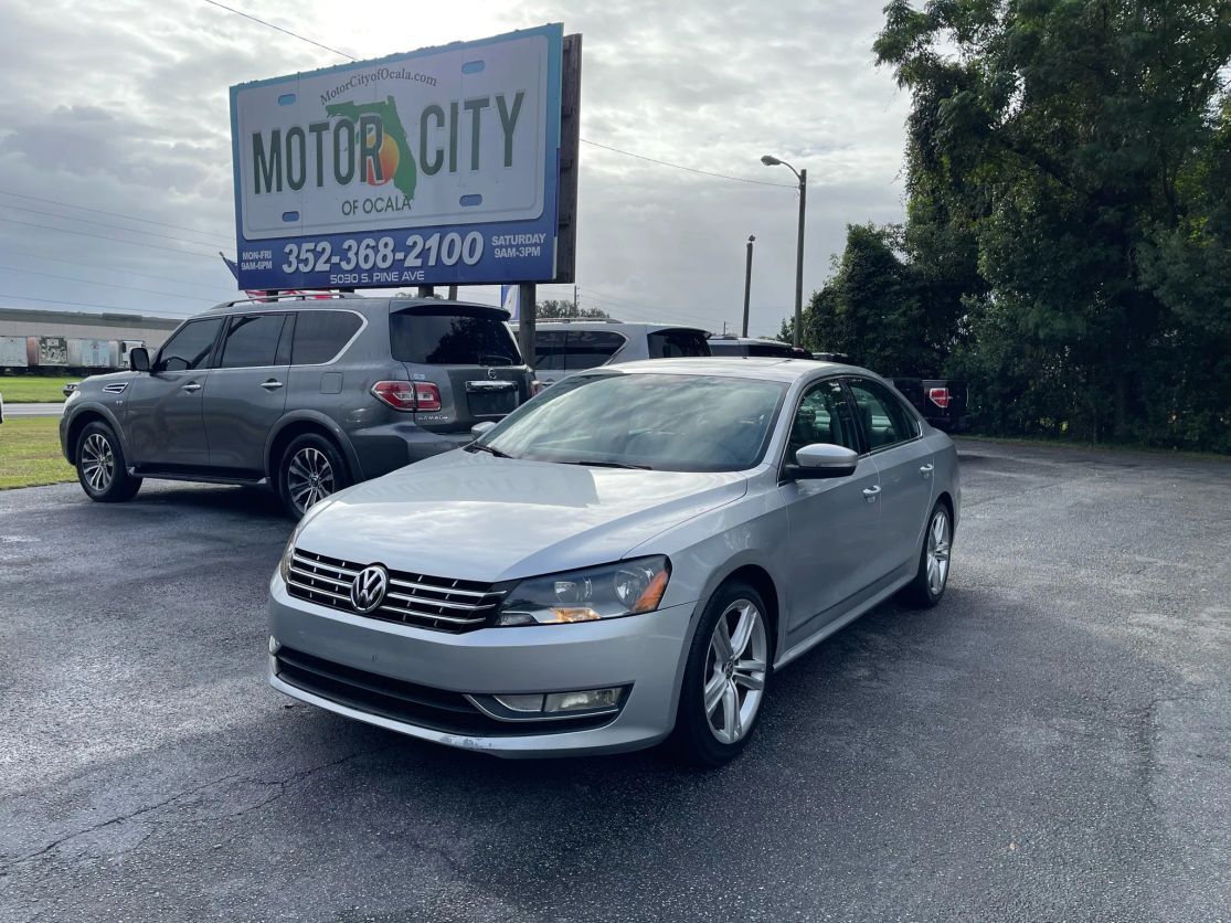 2014 VOLKSWAGEN Passat