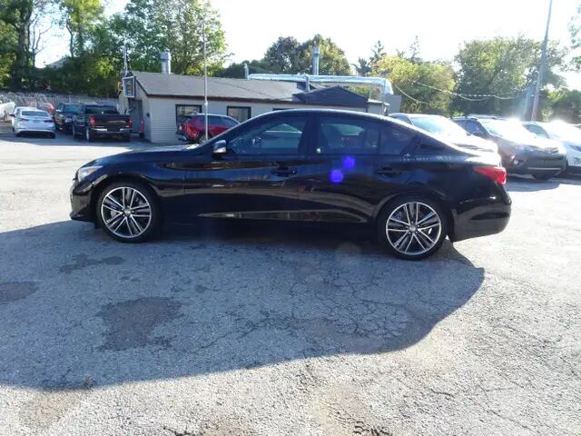 Infiniti Q50