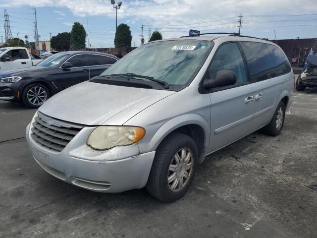 Chrysler Town and Country