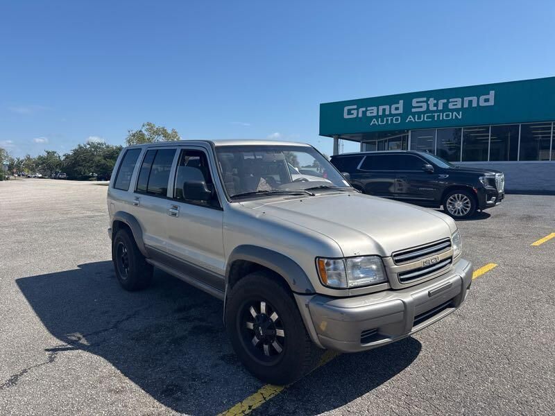 Isuzu Trooper