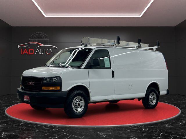 2022 GMC Savana