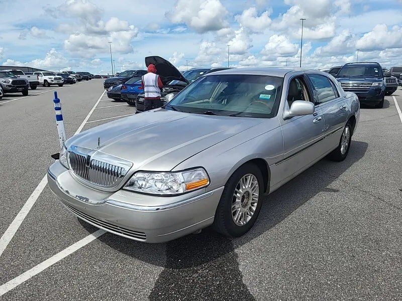 Lincoln Town Car