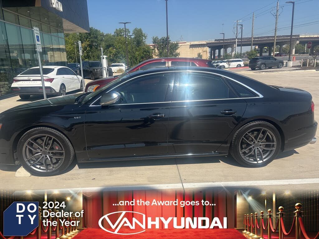 Audi S8