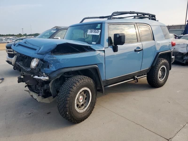 Toyota FJ Cruiser