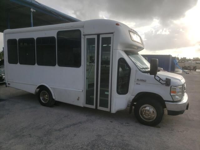 Ford E-350