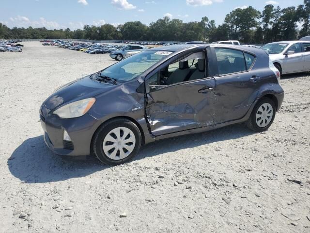 Toyota Prius C