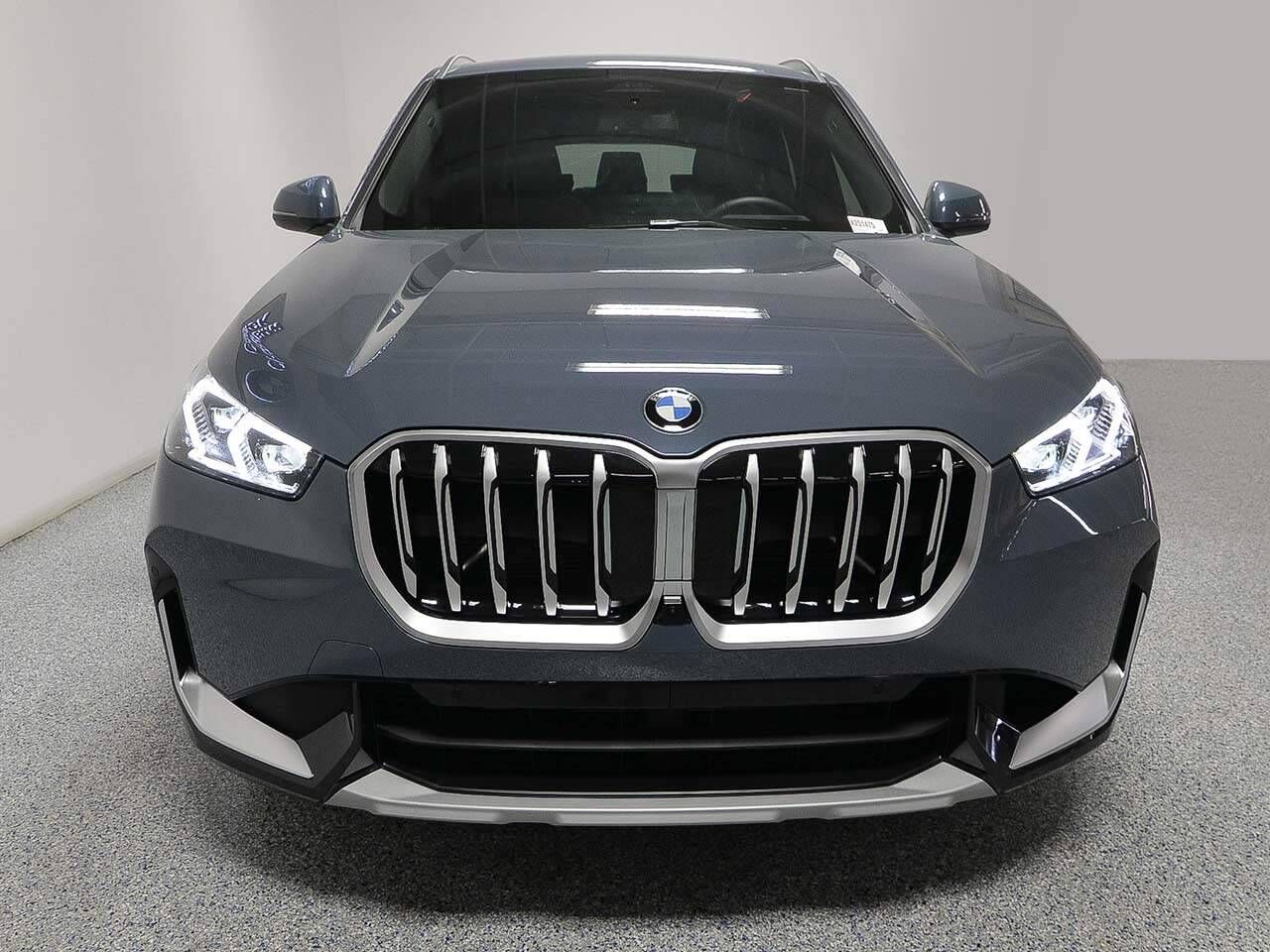2025 BMW X1