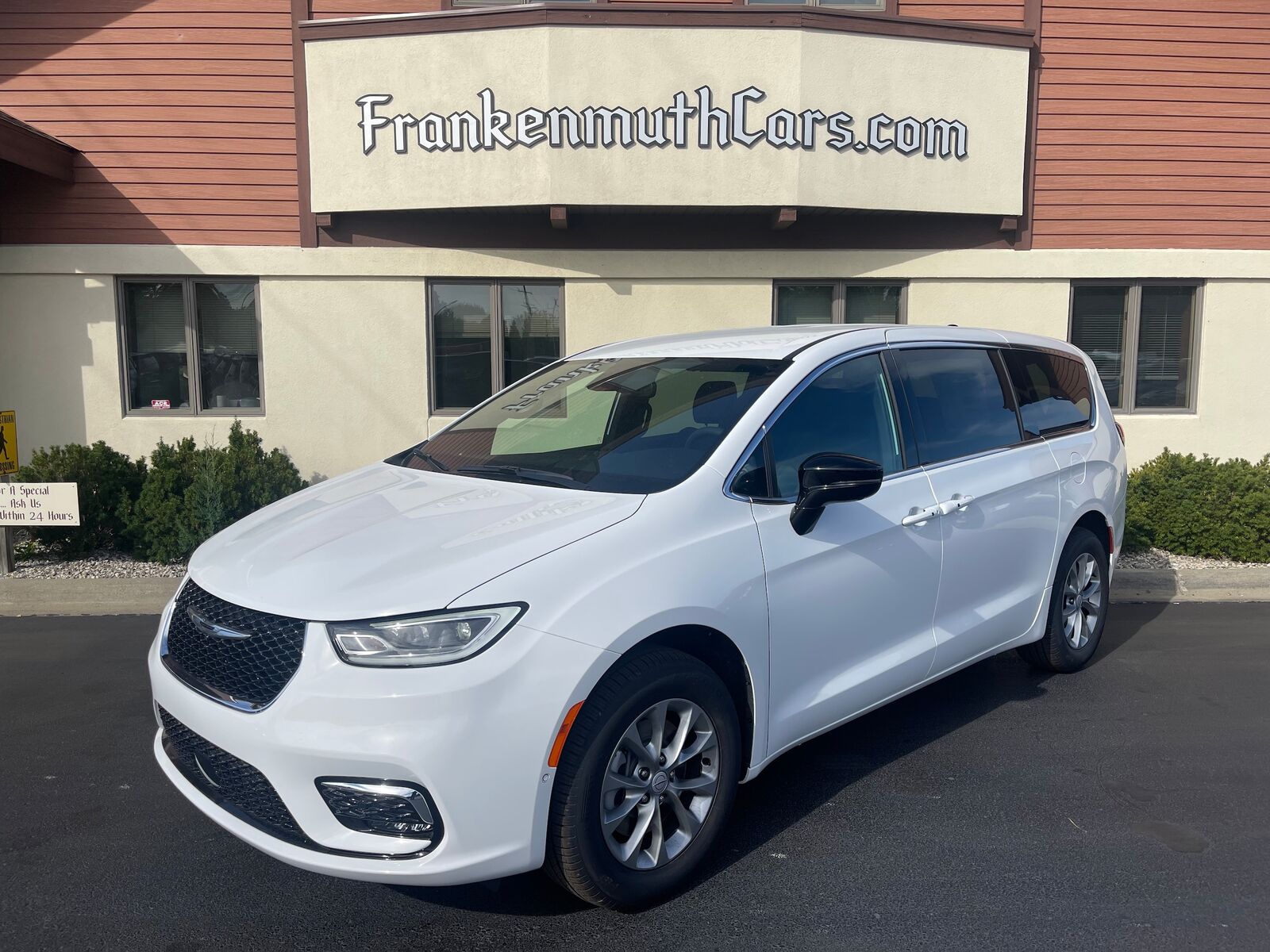 2026 CHRYSLER Pacifica