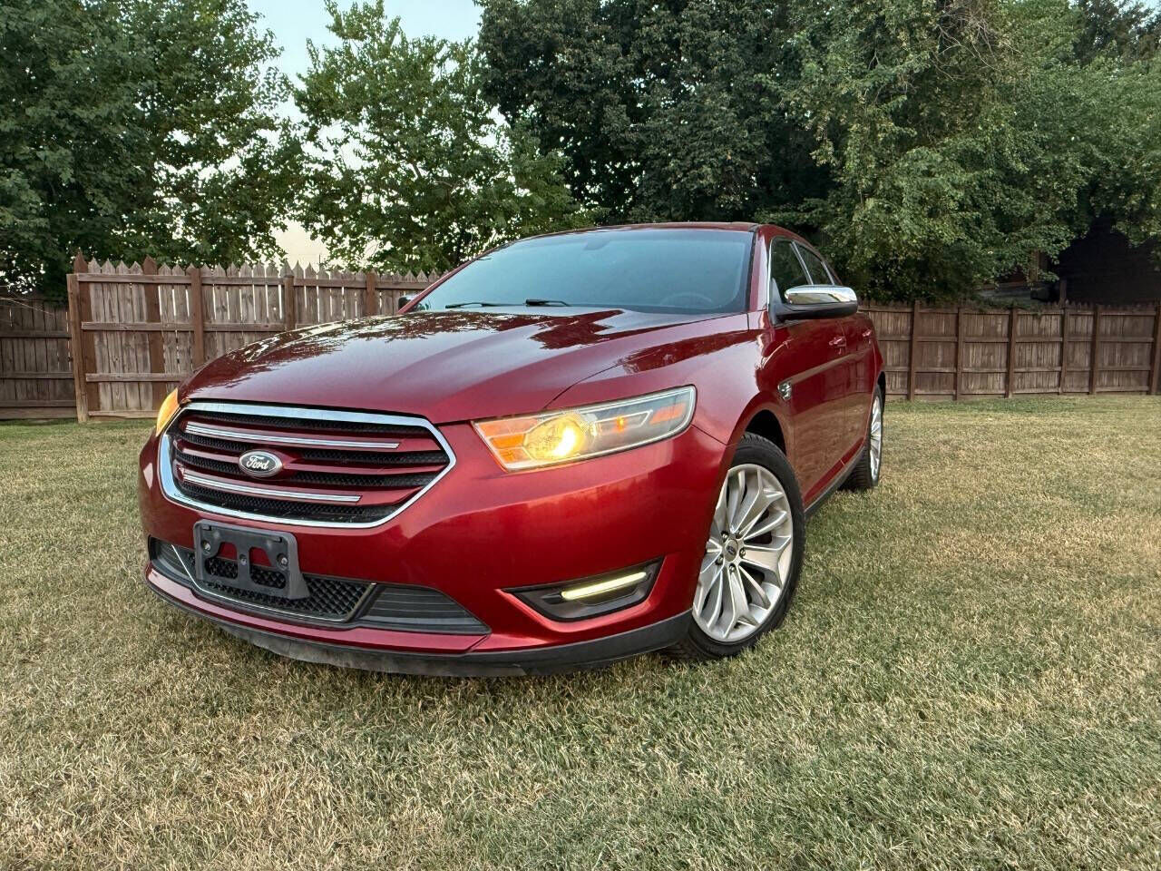 2016 FORD Taurus
