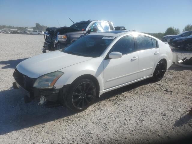 Nissan Maxima