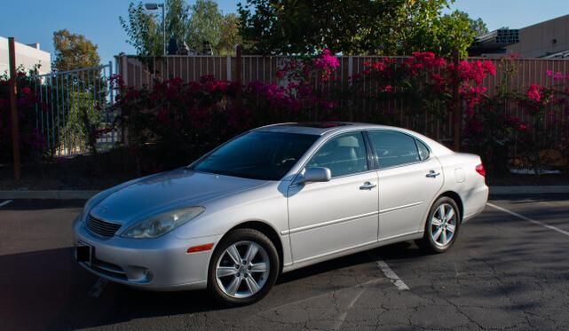 Lexus ES