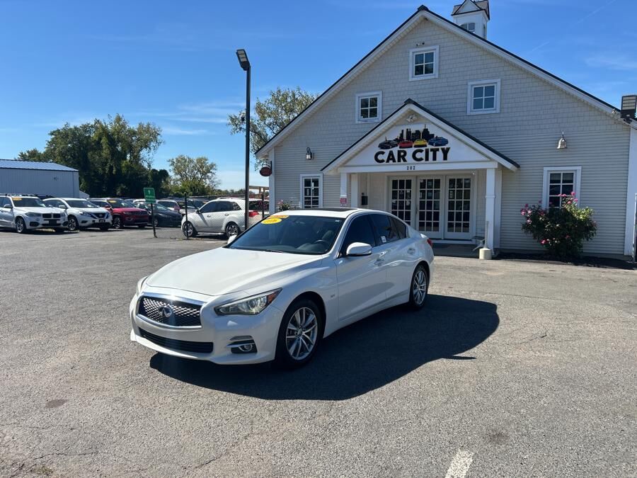Infiniti Q50