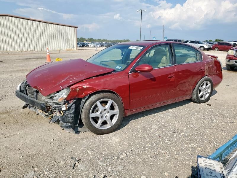 Nissan Altima
