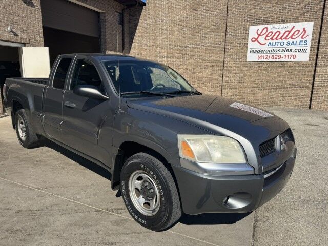 Mitsubishi Raider