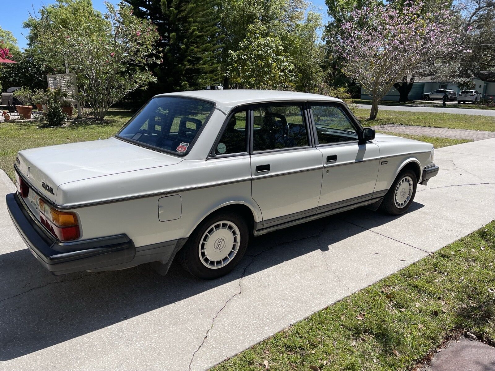 Volvo 240 Series