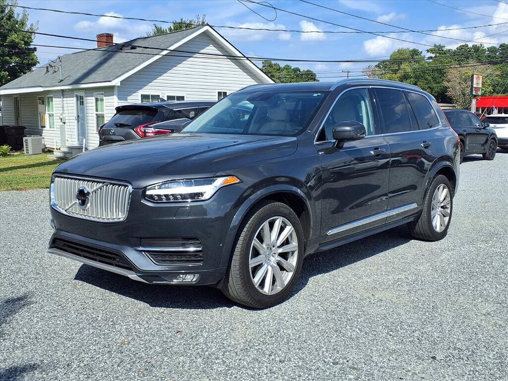 2017 VOLVO XC90