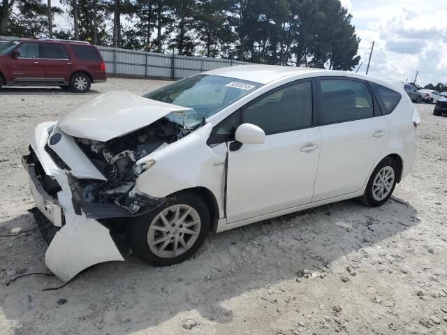 Toyota Prius V