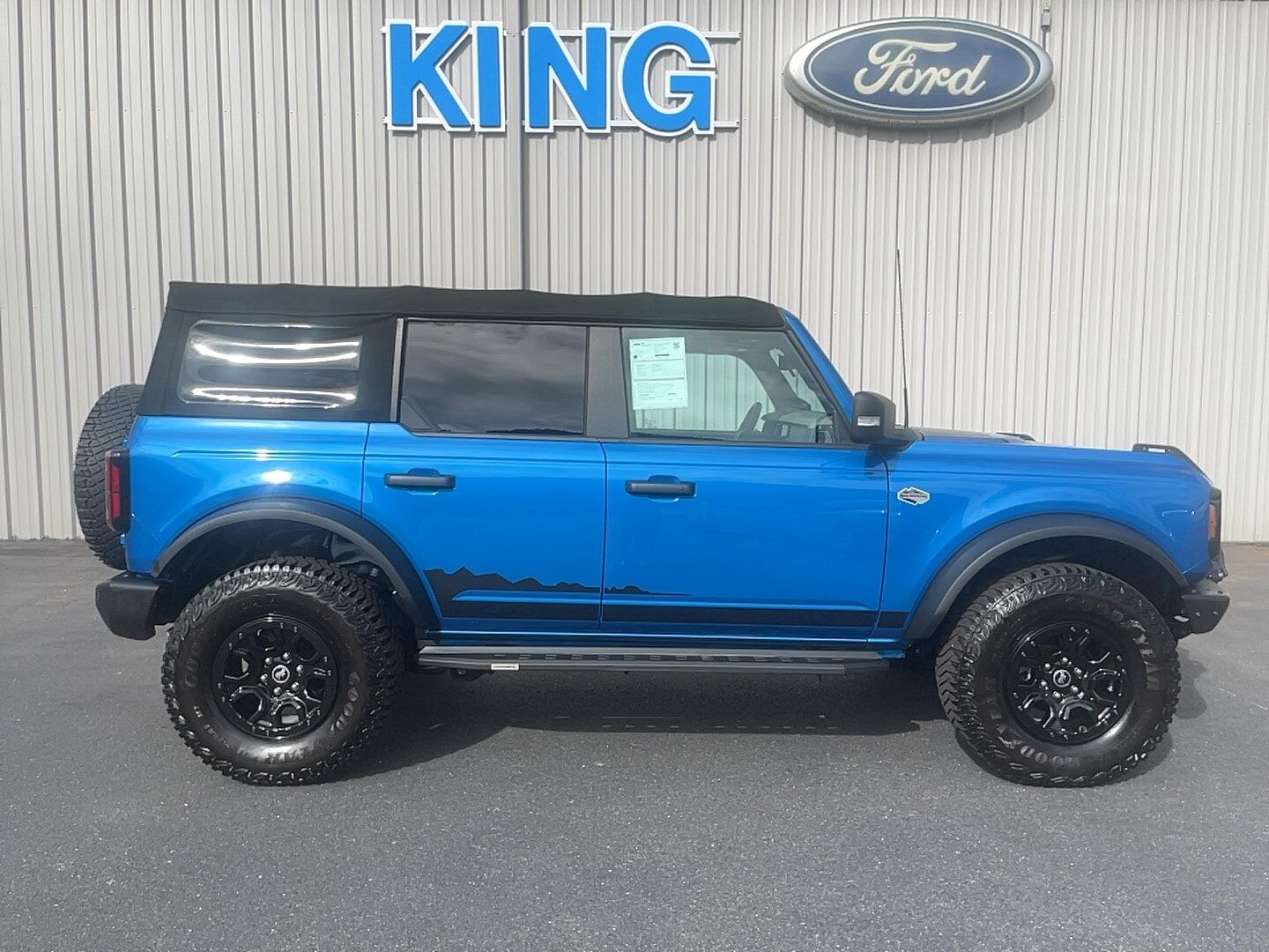 2022 FORD Bronco