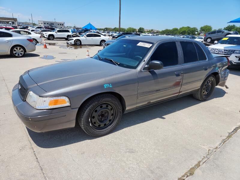 Ford Crown Victoria