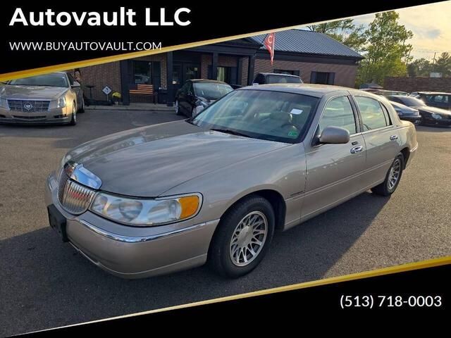 Lincoln Town Car