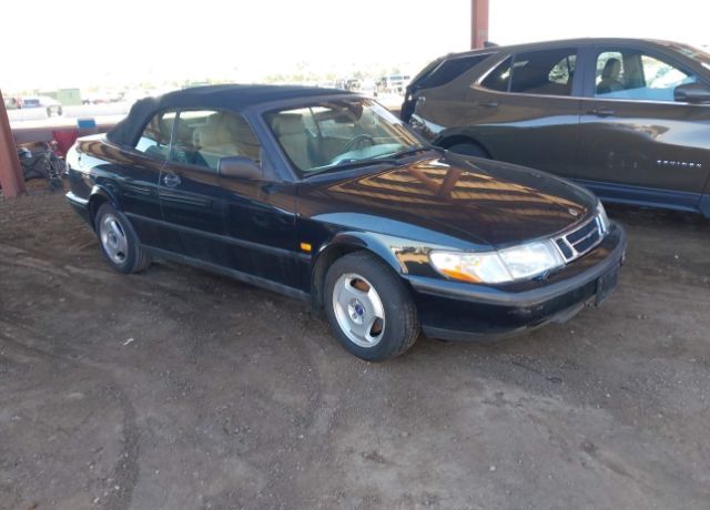 Saab 900