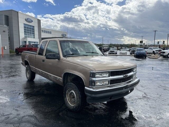Chevrolet GMT-400