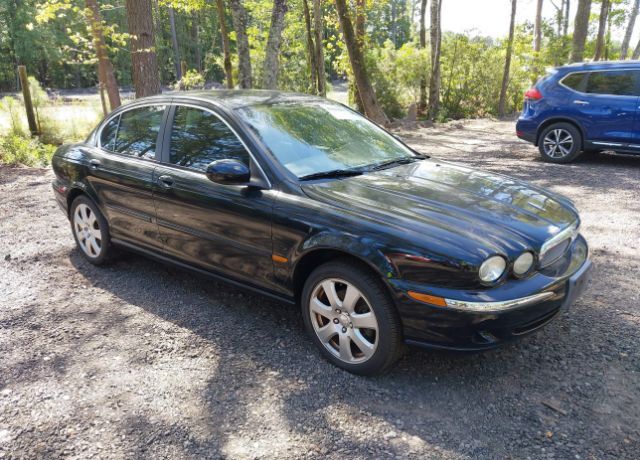Jaguar X-Type