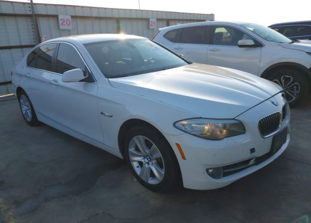BMW 528i