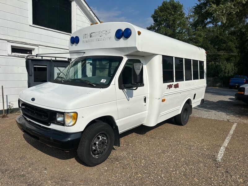 2000 FORD E-350