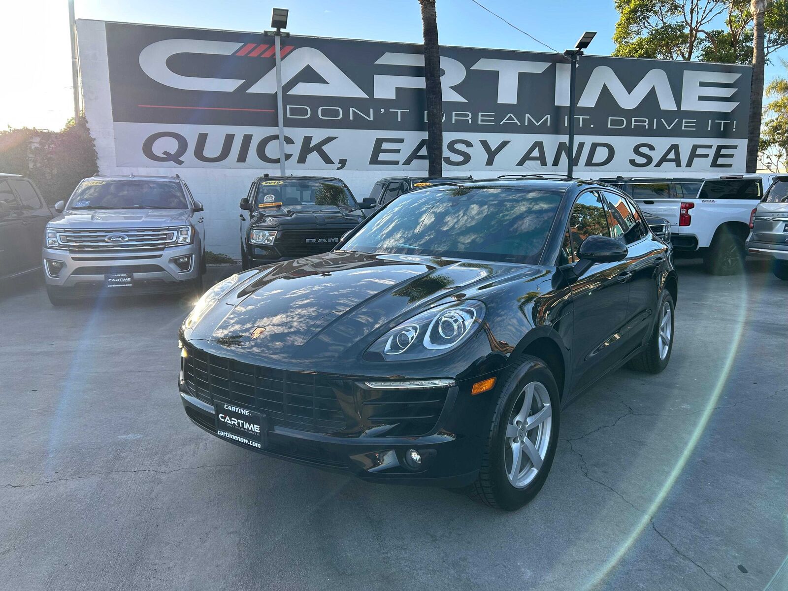 2018 PORSCHE Macan