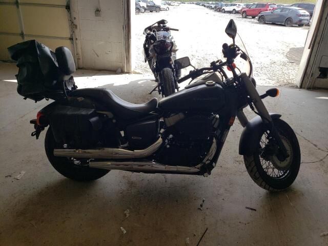 Honda VT750 (Shadow Phantom)