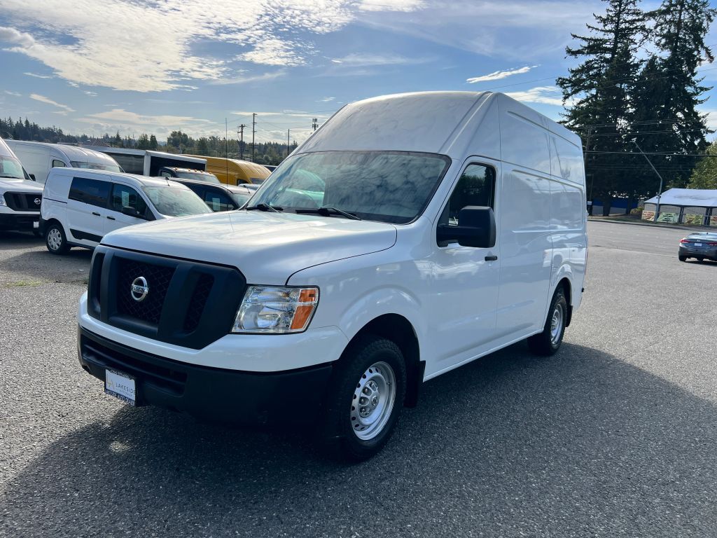 Nissan NV
