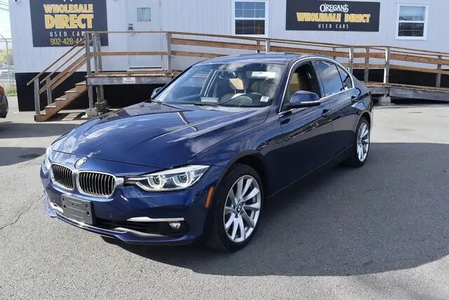 BMW 330i
