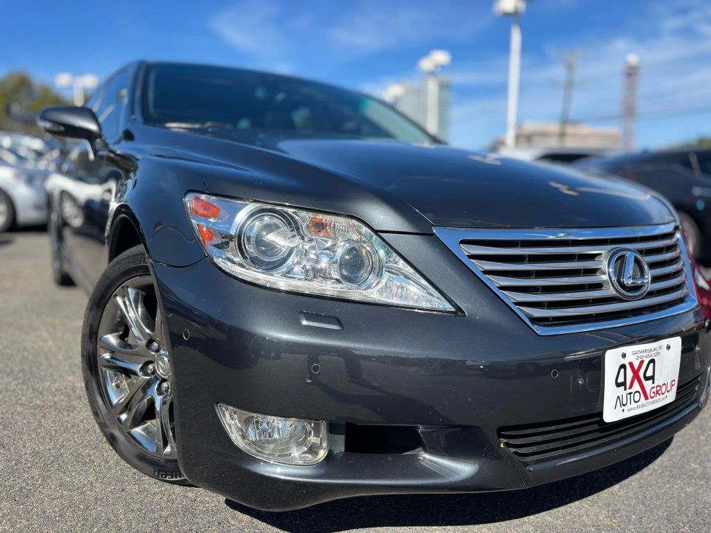 Lexus LS