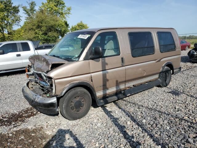 GMC Savana