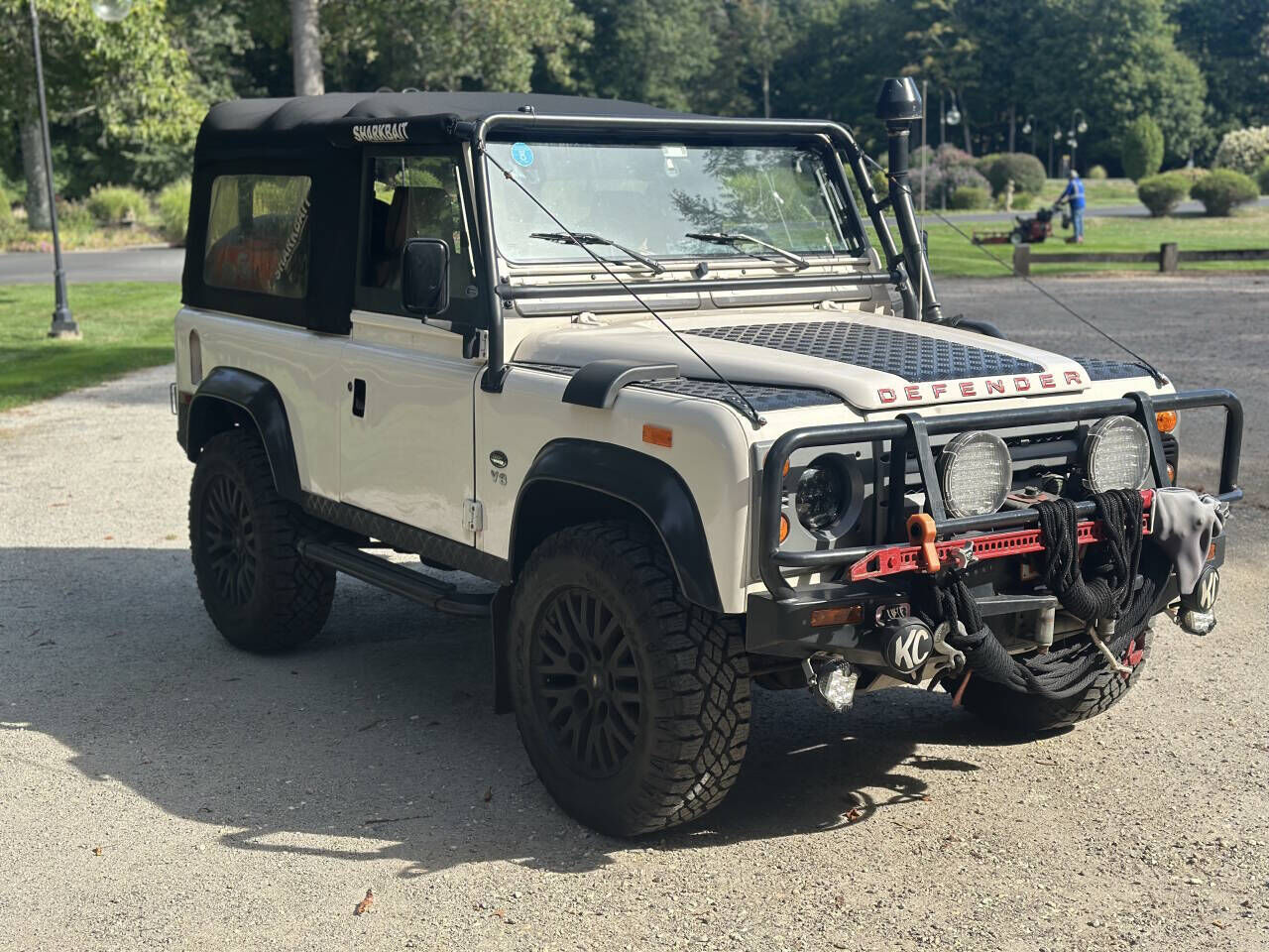 Land Rover Defender