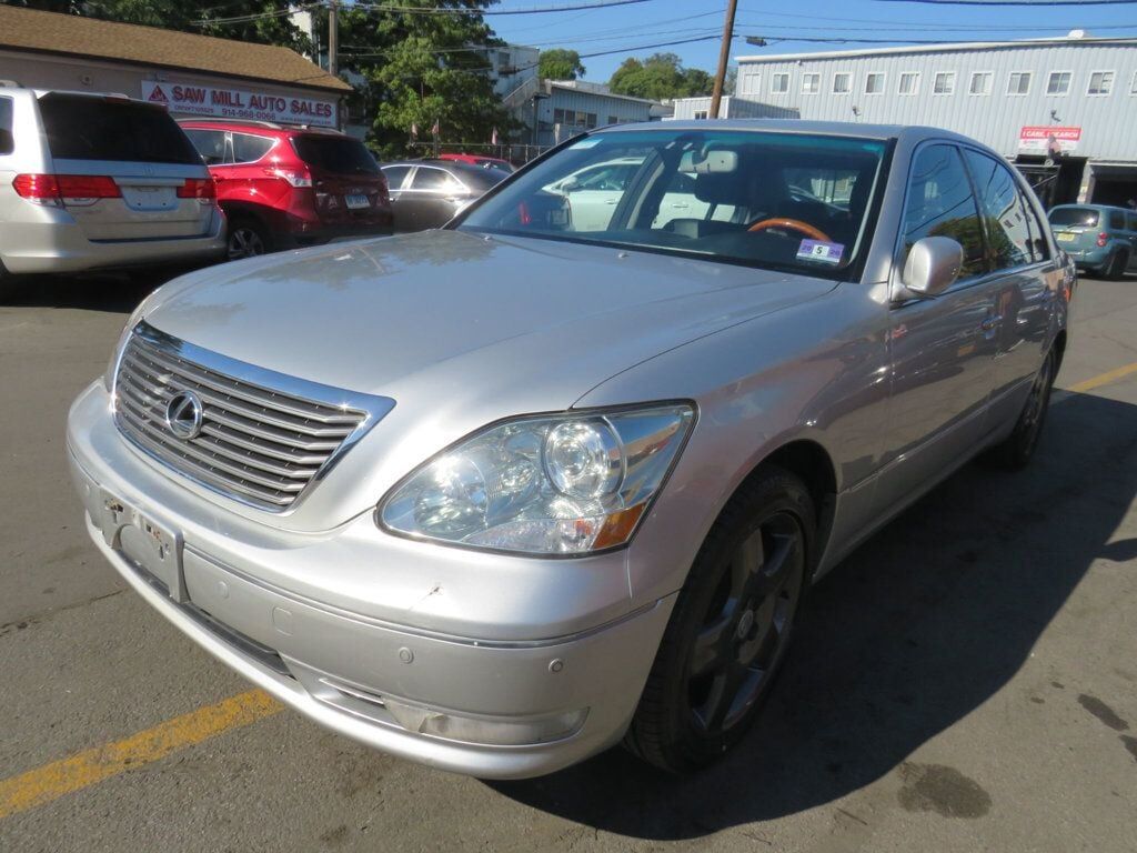 Lexus LS