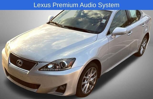 Lexus IS