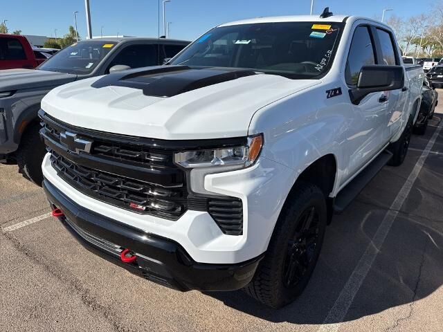 2025 CHEVROLET Silverado