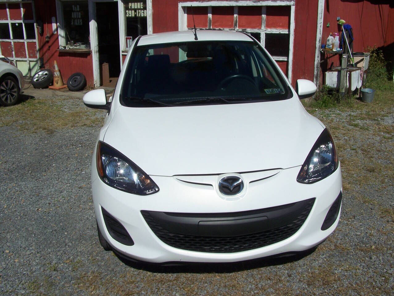 2012 MAZDA Mazda2