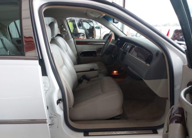 Lincoln Town Car