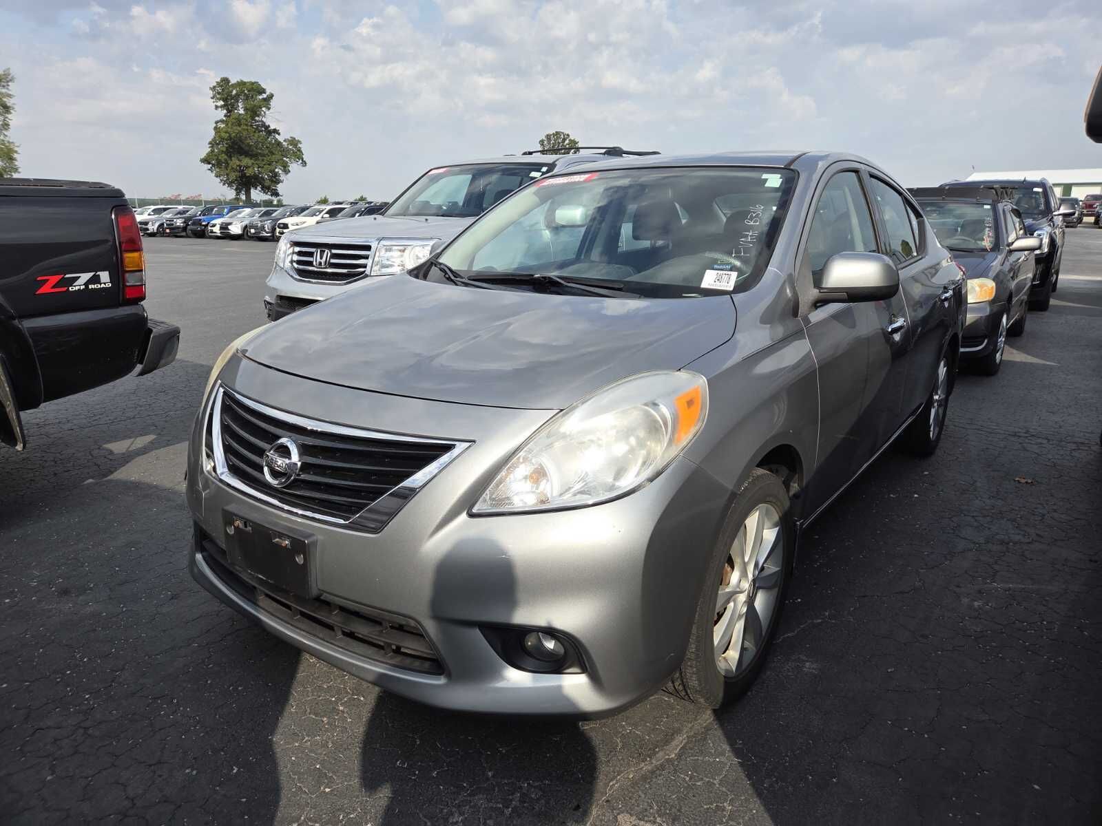 Nissan Versa