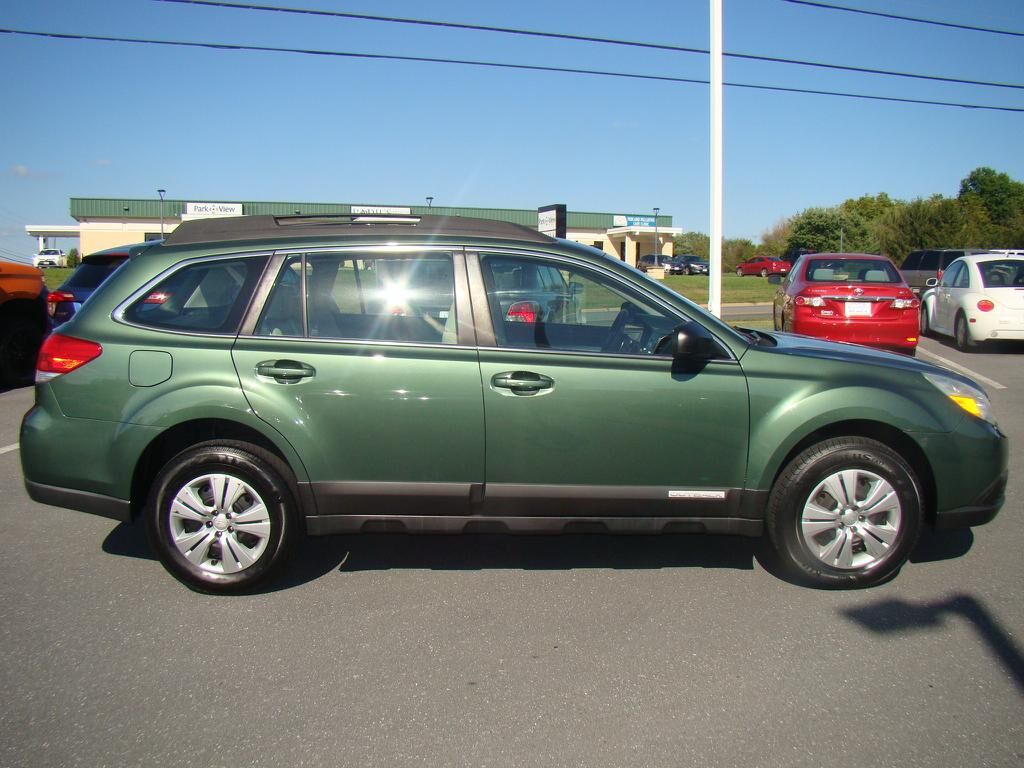 2010 SUBARU Outback