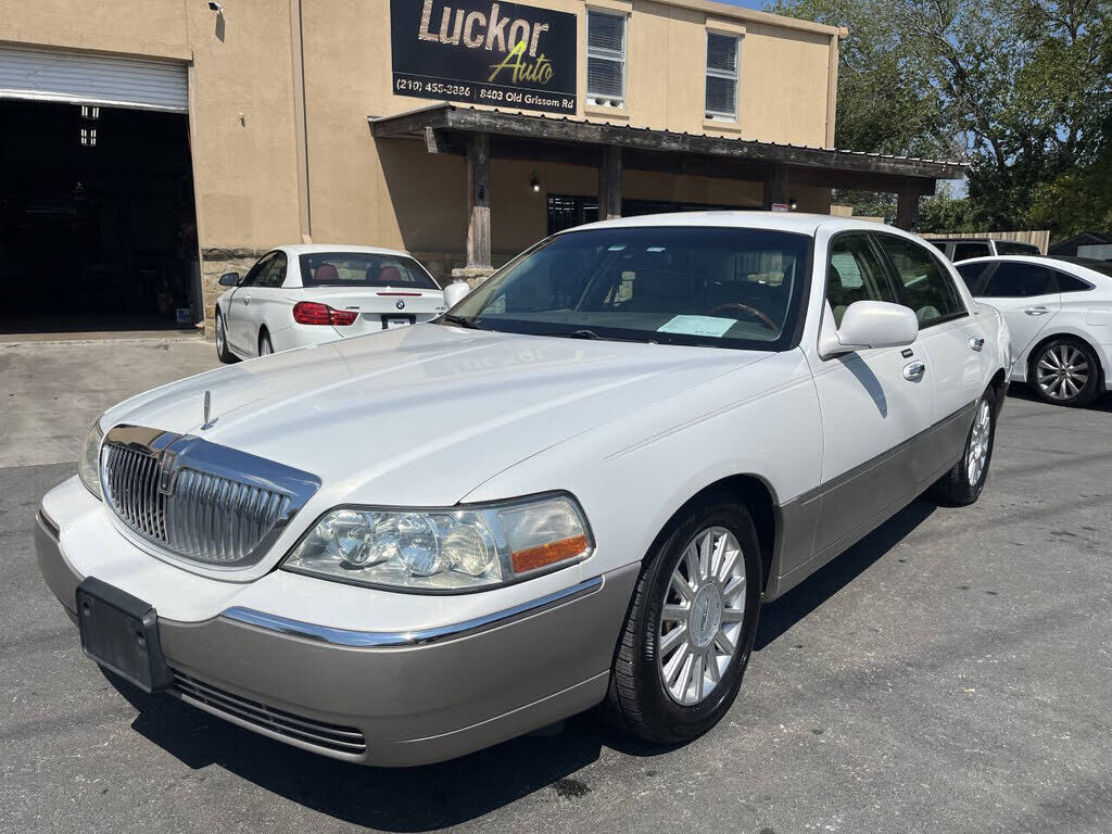Lincoln Town Car