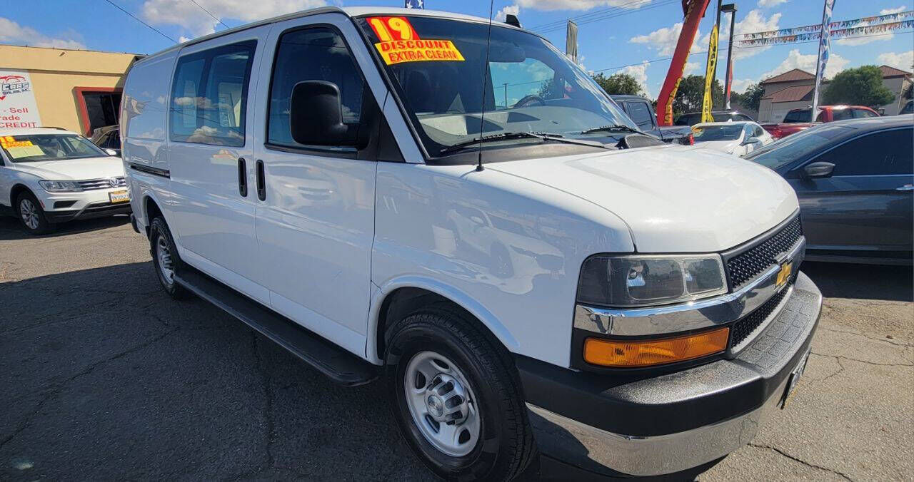 2019 CHEVROLET Express