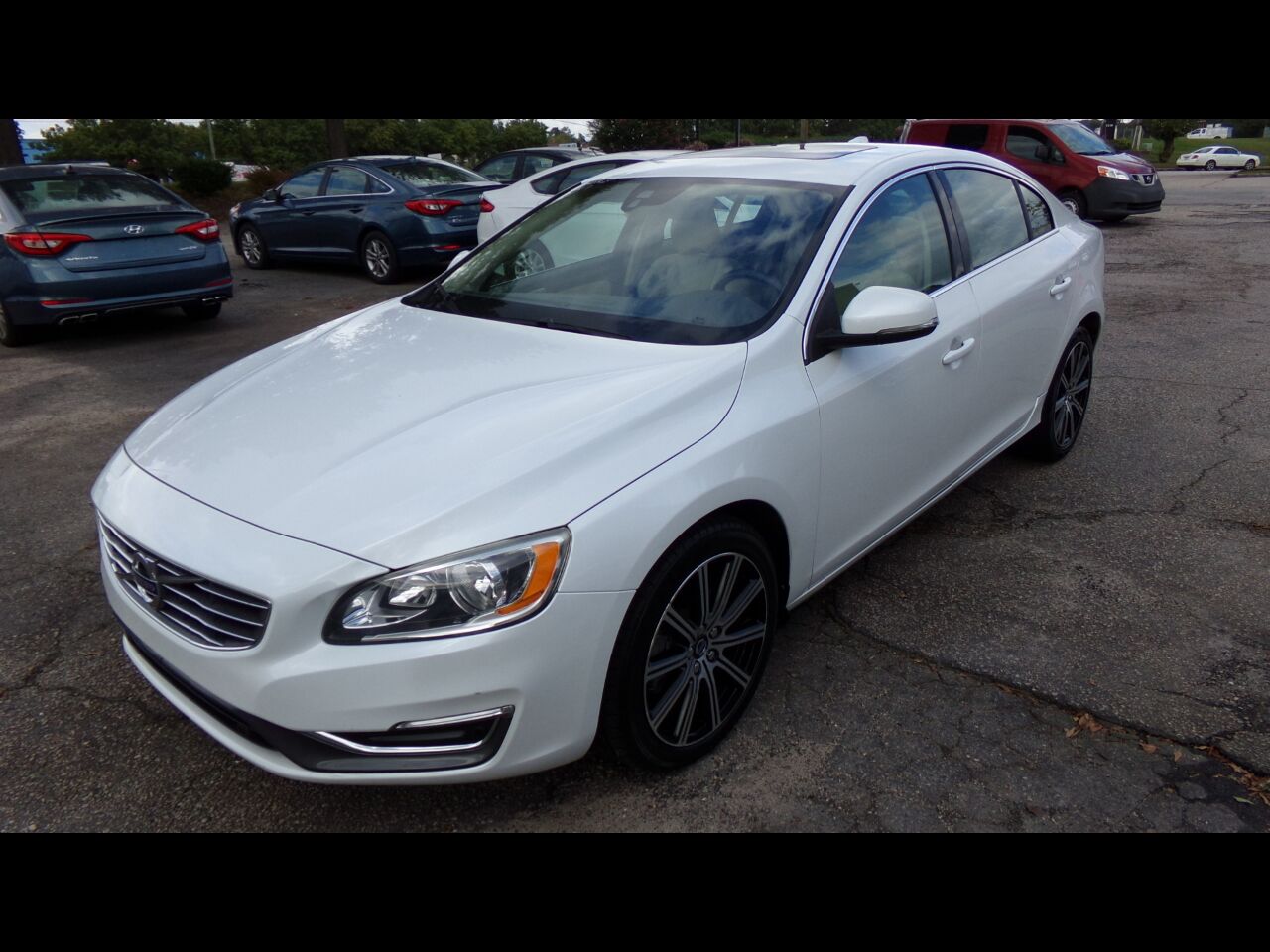 2016 VOLVO S60