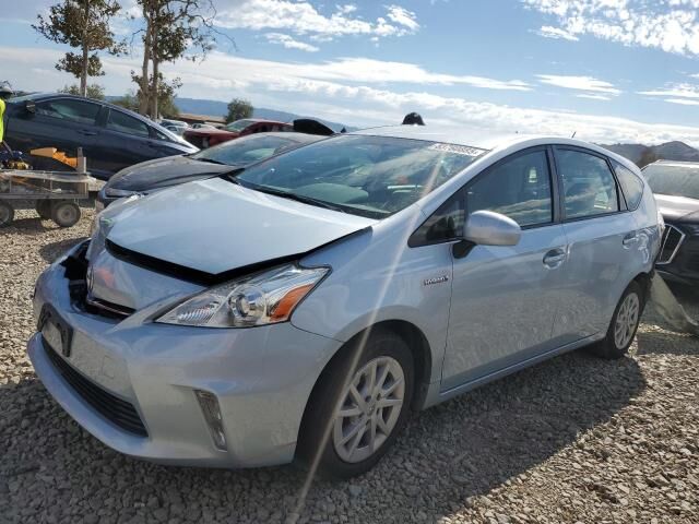Toyota Prius V