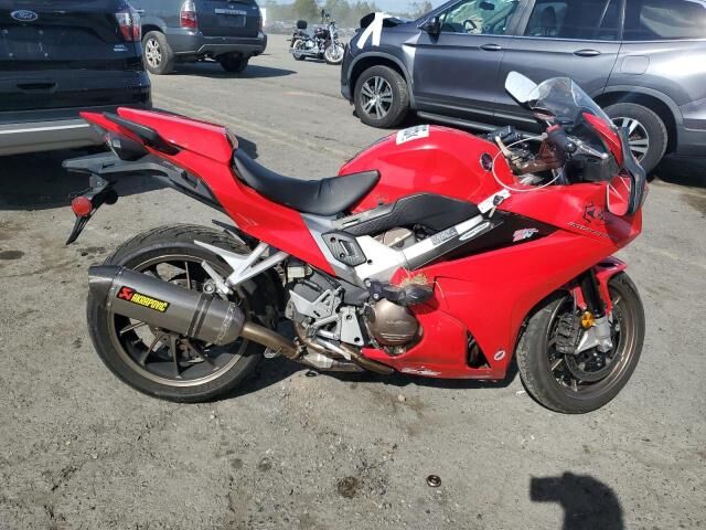 Honda VFR800F (INTERCEPTOR)